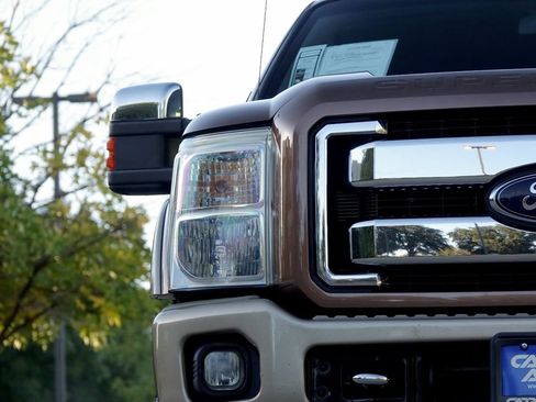 Used 2012 Ford F250 King Ranch w/ King Ranch w/Chrome Pkg image 19
