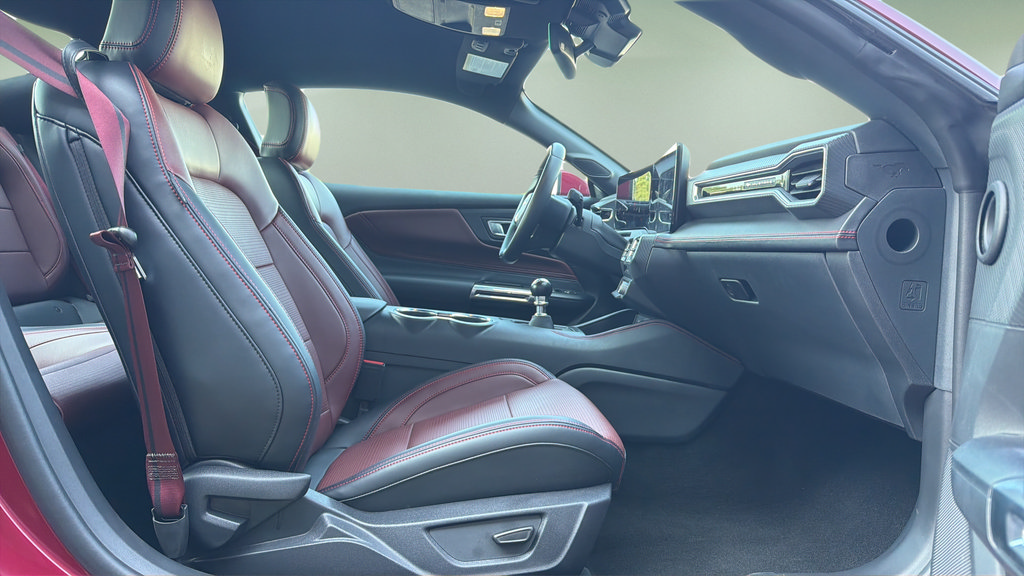Used 2025 Ford Mustang GT Premium RWD image 11