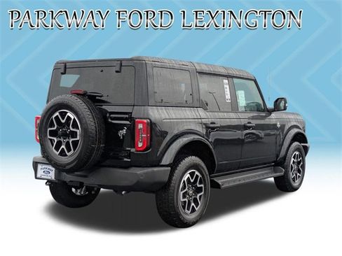 New 2025 Ford Bronco Outer Banks image 5