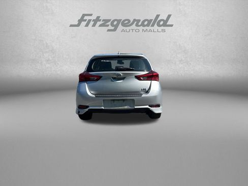Used 2018 Toyota Corolla iM w/ All-Weather Mat Package FWD image 7