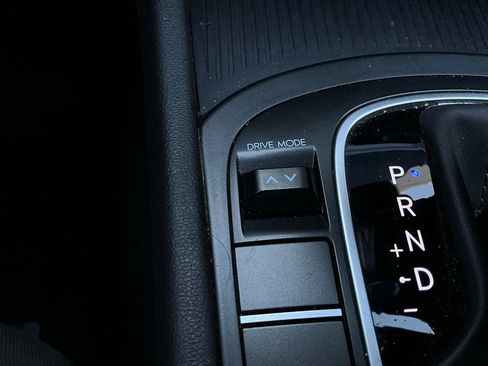 Used 2025 Hyundai Kona SEL image 24