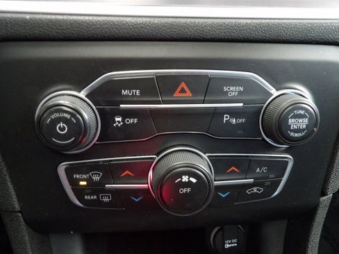 Used 2021 Dodge Charger SXT w/ Leather Interior Group image 33