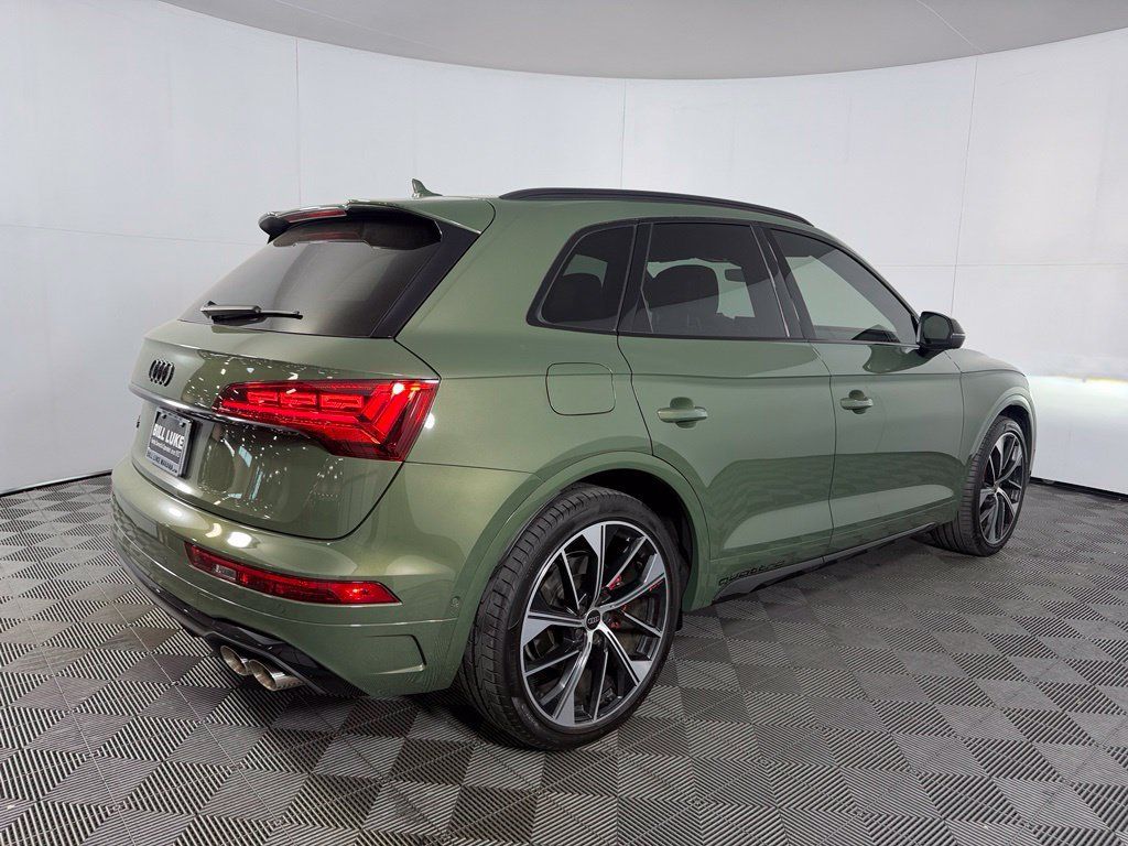Used 2024 Audi SQ5 Prestige w/ Prestige Package AWD/4WD image 8