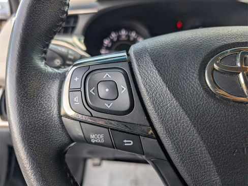 Used 2013 Toyota Avalon XLE image 22