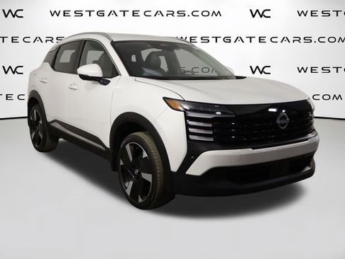 Used 2025 Nissan Kicks SR FWD image 40
