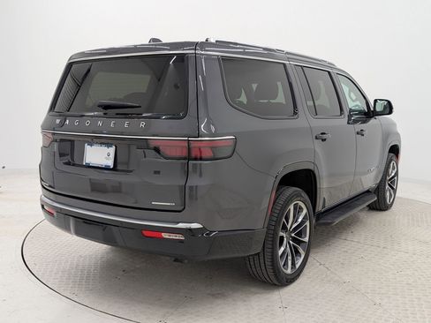 Used 2023 Jeep Wagoneer Series III w/ Preferred Equipment Group image 9