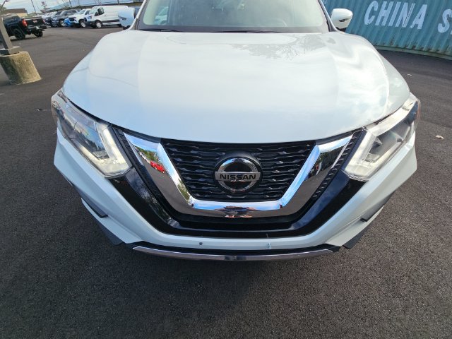 Used 2018 Nissan Rogue SV w/ Premium Package AWD/4WD image 40