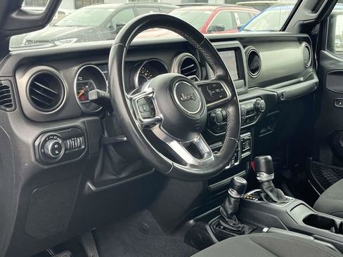 Used 2020 Jeep Gladiator Sport w/ Quick Order Package 24S image 12