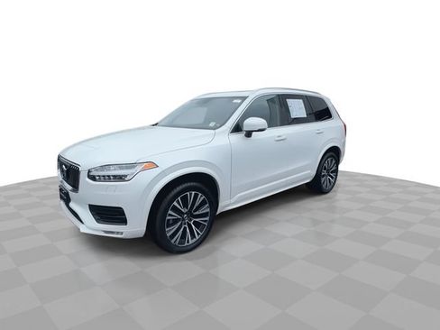Used 2022 Volvo XC90 T5 Momentum w/ Climate Package AWD/4WD image 4