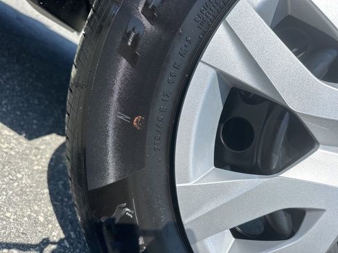 Used 2022 Toyota Corolla Cross L image 26