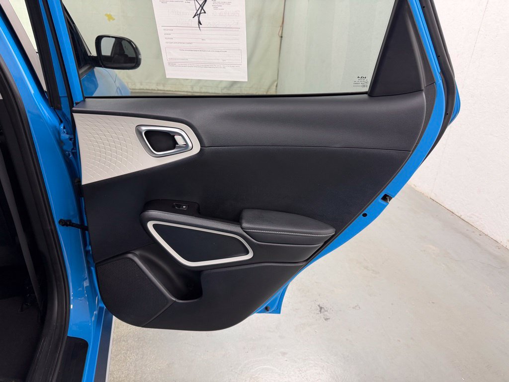 Used 2023 Kia Soul GT-Line FWD image 13