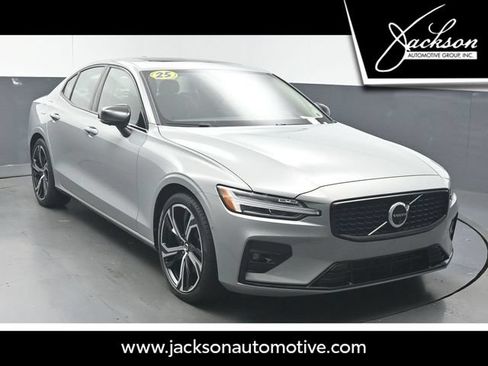 Used 2024 Volvo S60 B5 Plus w/ Protection Package Premier FWD image 1