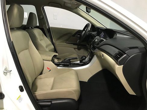 Used 2015 Honda Accord LX image 14