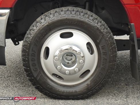 Used 2017 Ford F350 Lariat w/ Lariat Ultimate Package image 13