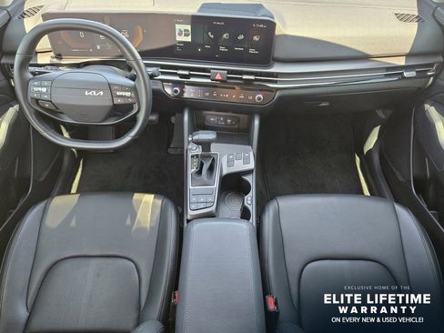 Used 2026 Kia Sportage EX FWD image 25