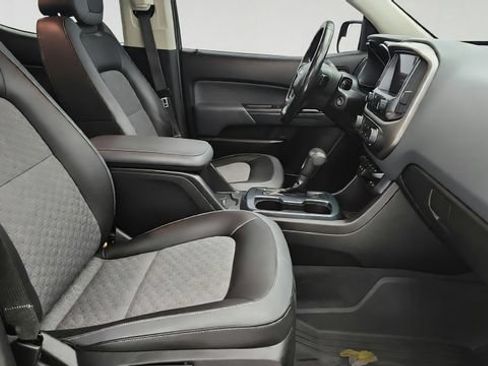 Used 2019 Chevrolet Colorado Z71 AWD/4WD image 22