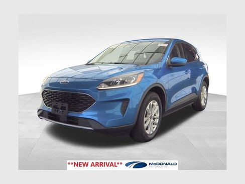 Used 2020 Ford Escape SE image 1