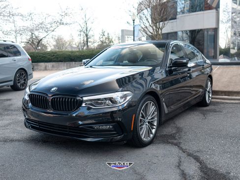 Used 2018 BMW 530e w/ Premium Package 2 RWD image 3