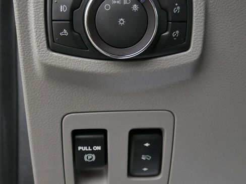 Used 2019 Ford F150 XLT image 60