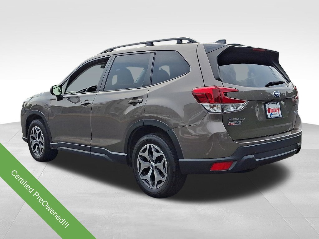 Used 2024 Subaru Forester Premium AWD/4WD image 2