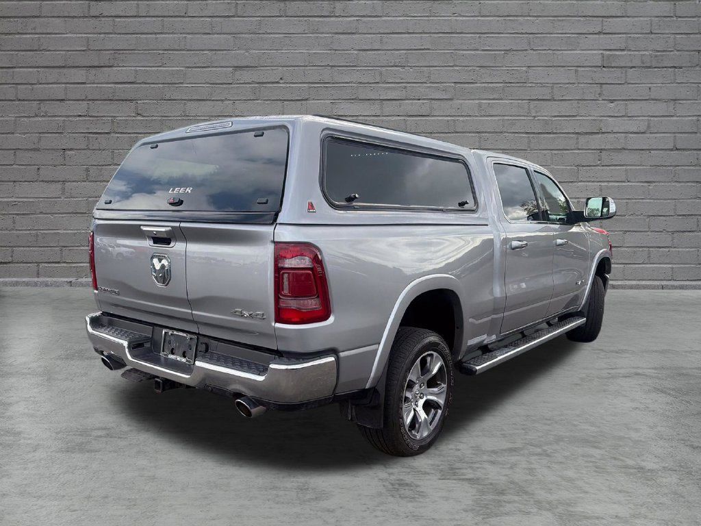 Used 2022 RAM 1500 Laramie AWD/4WD image 9