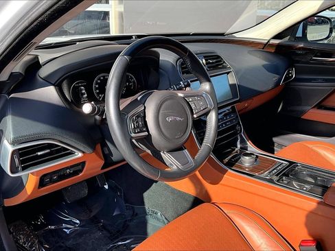 Used 2018 Jaguar XE Portfolio RWD image 14