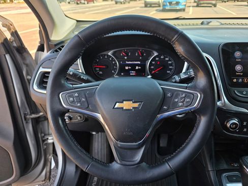 Used 2019 Chevrolet Equinox Premier image 22