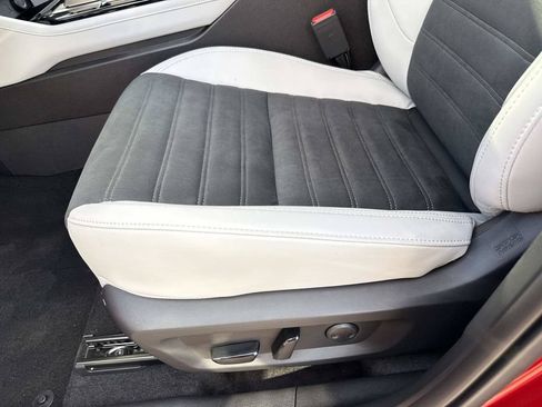 New 2026 Mitsubishi Outlander SE FWD image 20