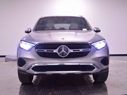 Used 2023 Mercedes-Benz GLC 300 4MATIC image 10