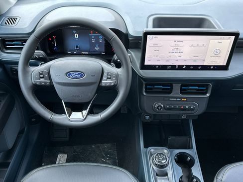 New 2025 Ford Maverick Lobo image 13