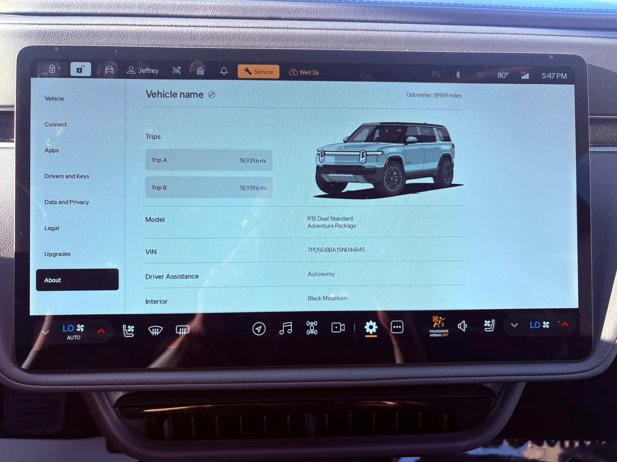 Used 2025 Rivian R1S Adventure Dual AWD/4WD image 20