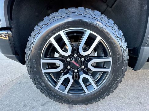Certified 2021 GMC Sierra 1500 AT4 image 31