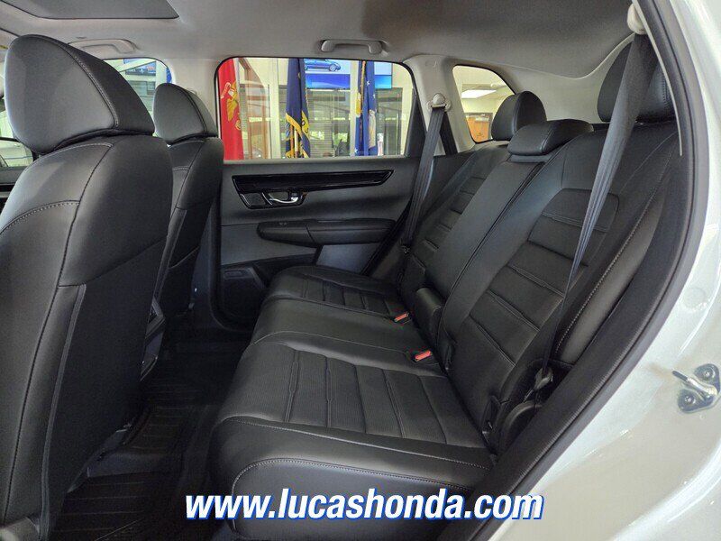 Used 2025 Honda CR-V EX-L image 8