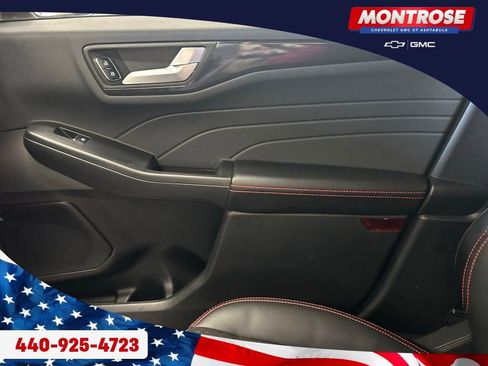 Used 2025 Ford Escape ST-Line w/ Cold Weather Package FWD image 12