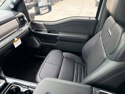 New 2026 Ford F250 Platinum image 33