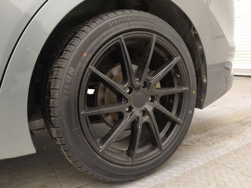 Used 2018 Hyundai Elantra Value Edition image 31