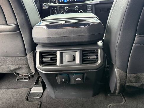 Used 2024 Ford F150 Lariat image 8
