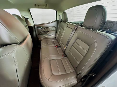 Used 2022 GMC Canyon Denali image 25