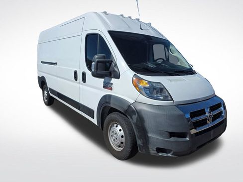 Used 2020 RAM ProMaster 2500 w/ Interior Convenience Group FWD image 3