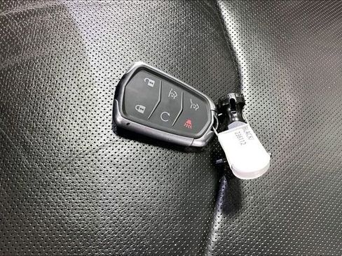 Used 2018 Cadillac Escalade Luxury image 33