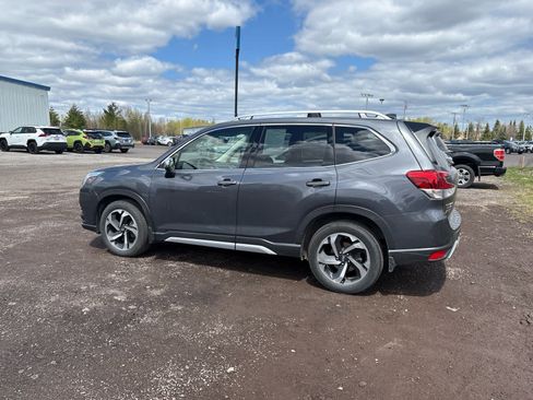 Used 2024 Subaru Forester Touring w/ POP Package 3 AWD/4WD image 8