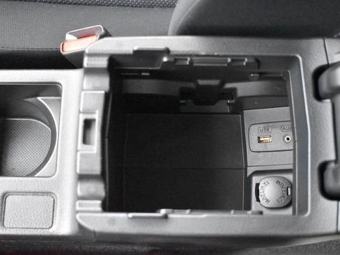 Used 2013 Subaru Impreza 2.0i Premium image 27