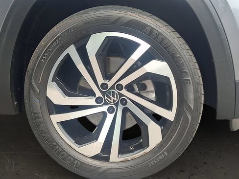 Used 2022 Volkswagen Atlas SEL AWD/4WD image 9