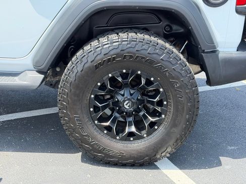 Used 2019 Jeep Wrangler Unlimited Sport S AWD/4WD image 28