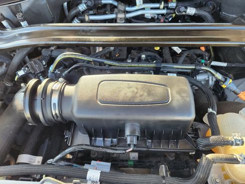 Used 2023 Ford Explorer Limited image 32