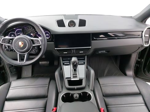 Used 2022 Porsche Cayenne E-Hybrid Coupe image 11