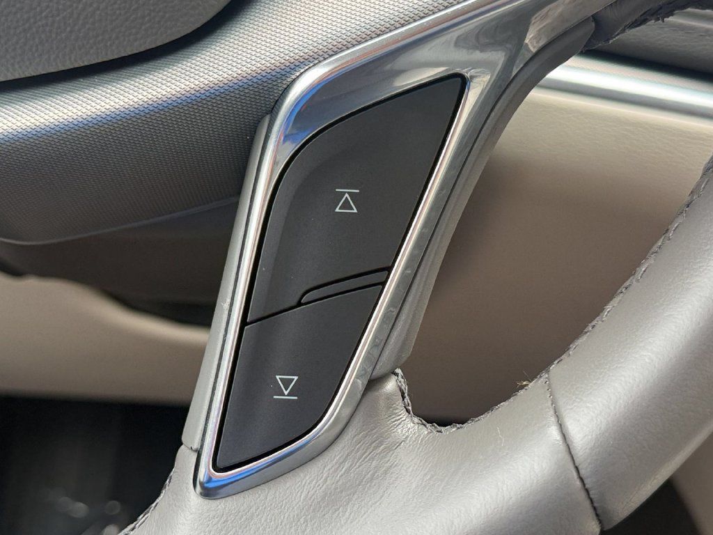Used 2021 Cadillac XT5 Premium Luxury AWD/4WD image 29