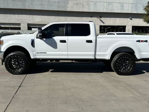 Used 2022 Ford F250 XLT AWD/4WD image 6