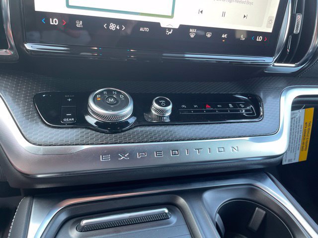 New 2027 Ford Expedition Max Platinum w/ Stealth Performance Package AWD/4WD image 48