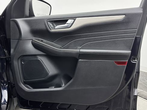 Used 2021 Ford Escape SEL image 35